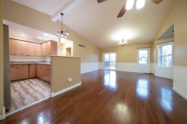 Building Photo - 7358 Bren Ln