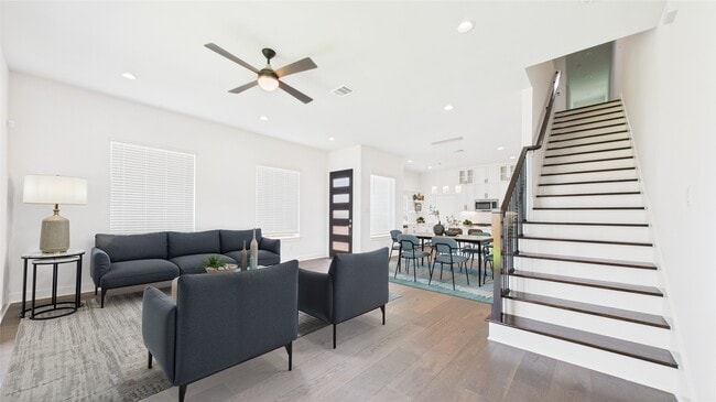 Building Photo - 6732 Lozier St