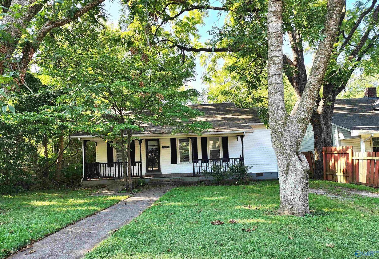 Foto principal - 1618 Beirne Ave NE