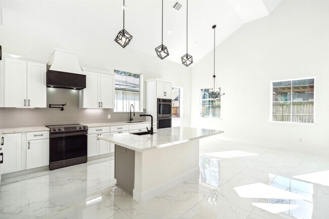 Building Photo - 75 Wick Willow Rd