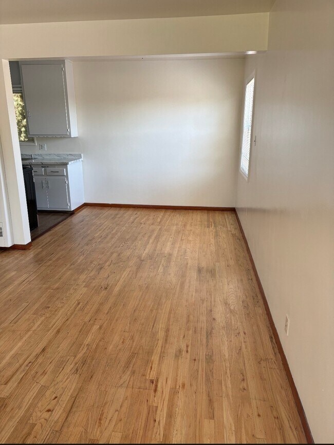 Foto del edificio - 9800 San Carlos Ave