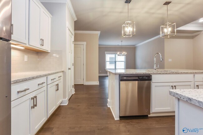 Building Photo - 9509 Hampton Oak Dr S E