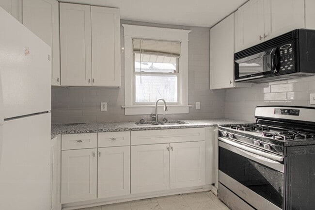 Building Photo - 3626 Bellefontaine Ave