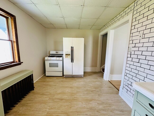 Foto del edificio - 1115 Karl Ave