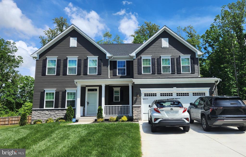 Foto principal - 8703 Davis Ct