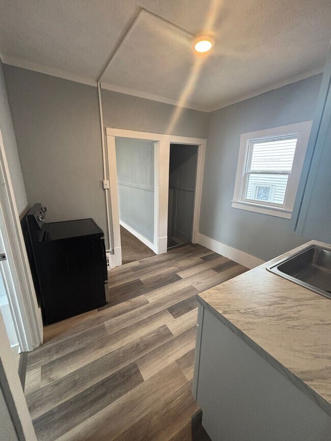 Foto del edificio - Updated 3 Bedroom Home in Akron!