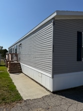 Building Photo - 352 Shummard Branch