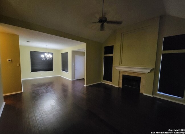 Foto del edificio - 5955 Heather View