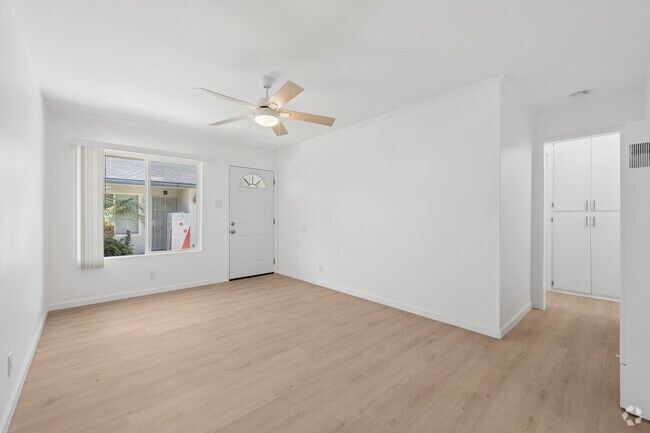 1 dormitorio, 1 baño - 650 pies cuadrados - Sala de estar - 204 W Verdugo Ave