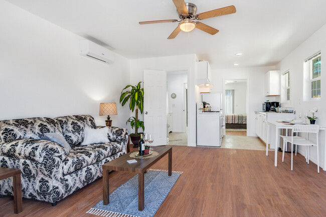 Building Photo - 15091 Arlette Dr