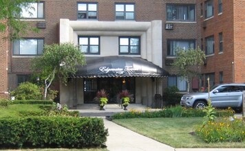 Building Photo - 11720 Edgewater Dr