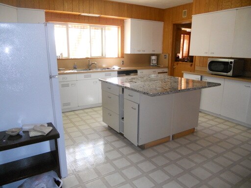 Foto del edificio - 6343 Myers Rd