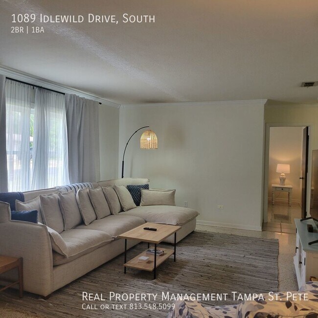 Foto del edificio - Fully furnished Dunedin home available Oct...