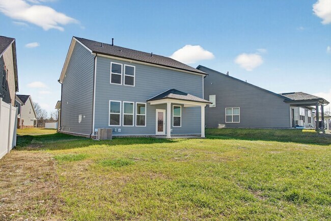 Foto del edificio - 404 Old Spg Ln