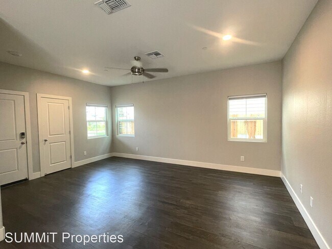 Foto del edificio - 4 br, 3 bath House - 784 Richie Way