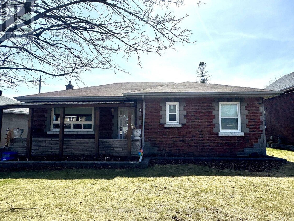 Photo principale - 1316 Simcoe St S