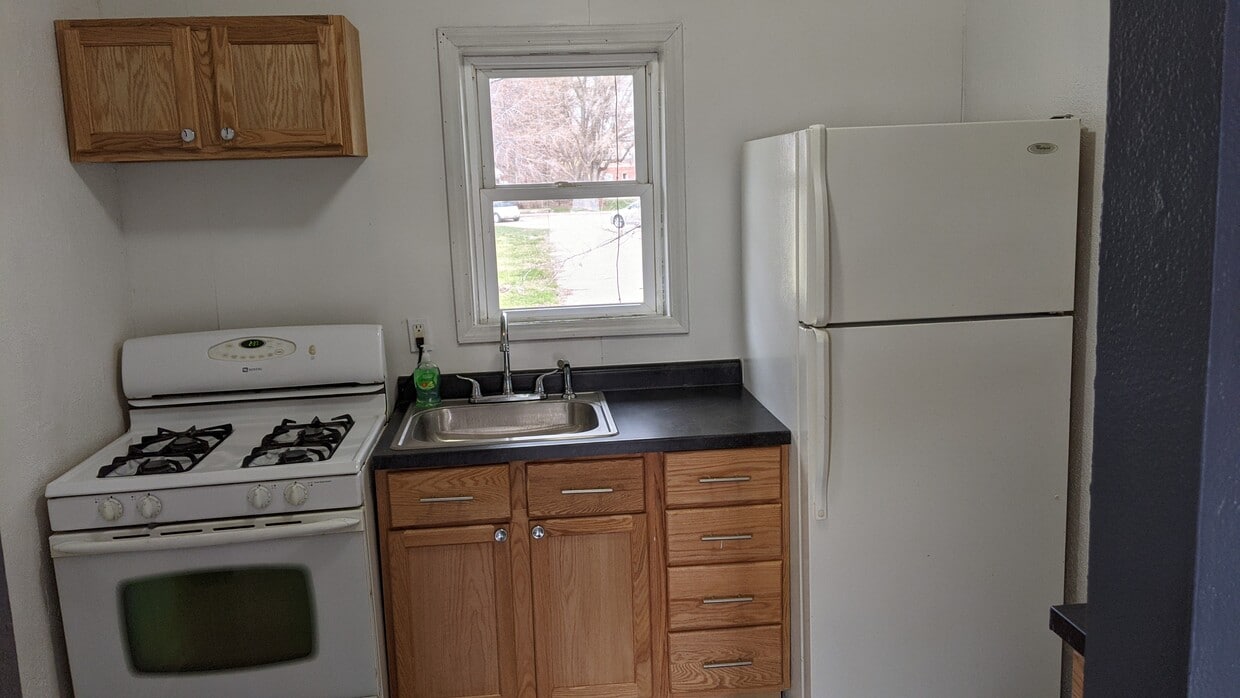 Foto principal - 217 W 28th St