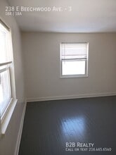 Building Photo - 238 E Beechwood Ave