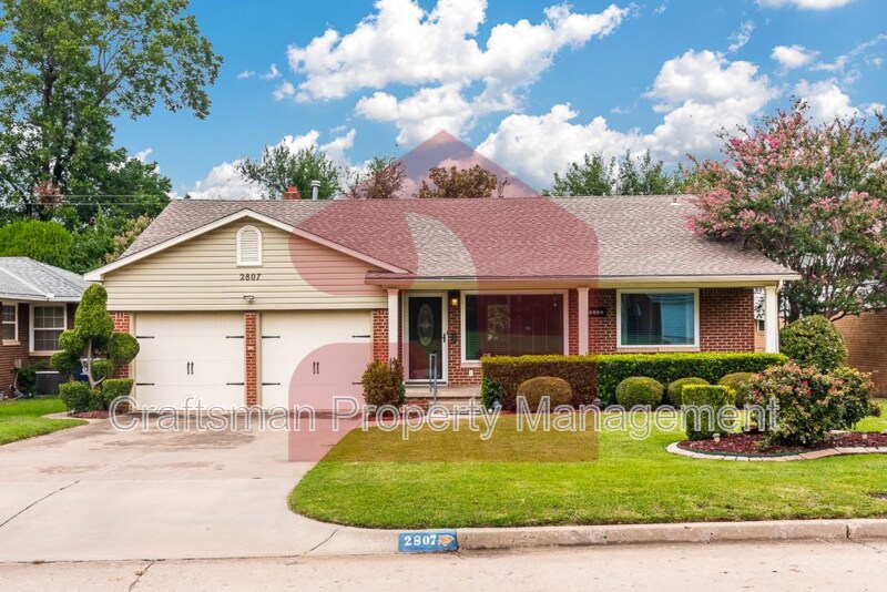 Foto principal - 2807 NW 34th St