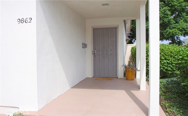 Building Photo - 9862 Coral Cove Cir