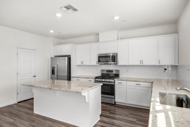 Building Photo - 2032 Gatlin Ct