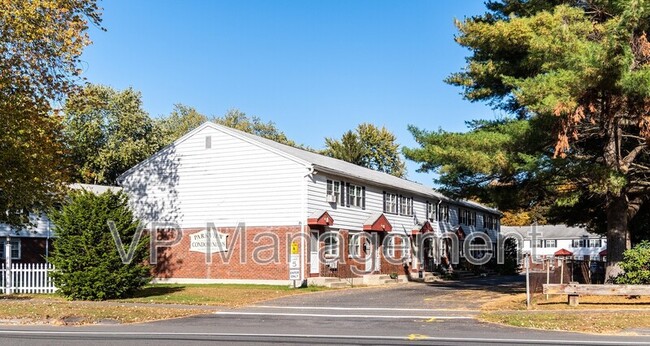 Building Photo - 269 Chicopee St