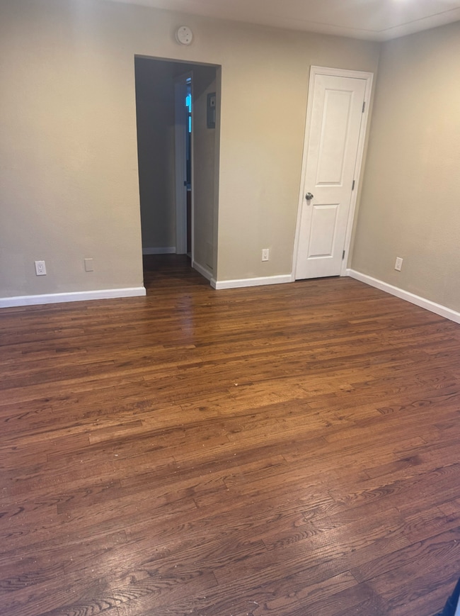 Foto del edificio - 1435 Otis St