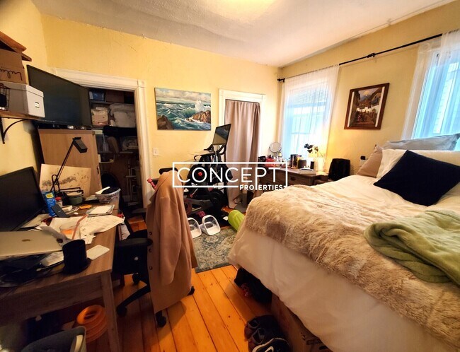 Foto del edificio - 381 Highland Ave