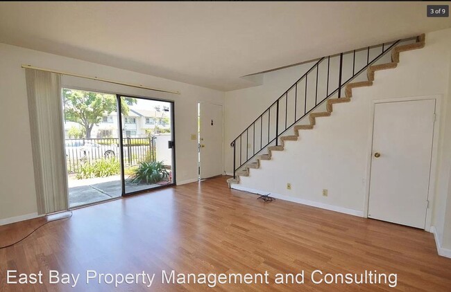 Building Photo - 2 br, 1.5 bath House - 4630 Granada Way