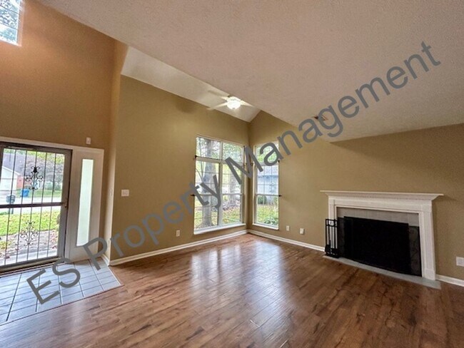 Foto del edificio - Wonderful 3 Bedroom 2.5 Bathroom Two Story Home in Washington Township!