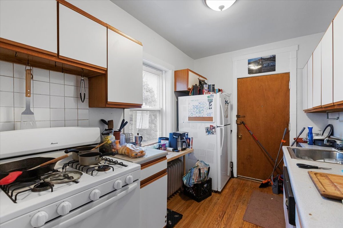 Foto principal - 441 W Oakdale Ave