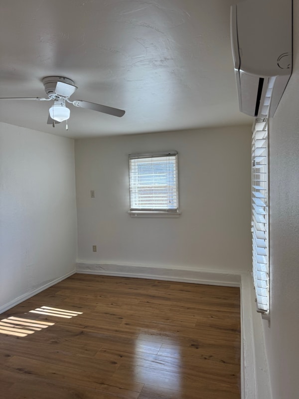 Foto del edificio - 1540 E Miles St