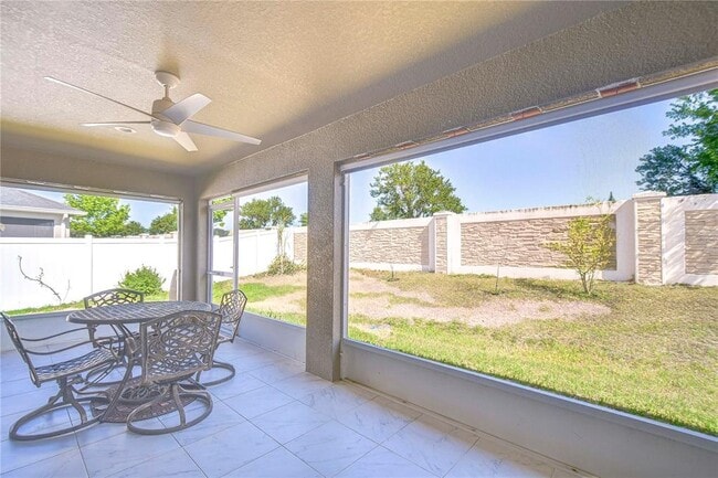 Foto del edificio - 6731 Castle Green Pl