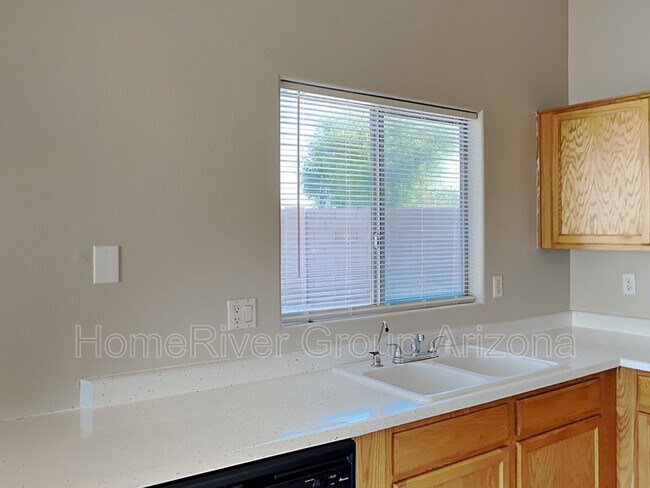 Foto del edificio - 10785 W Del Rio Ln