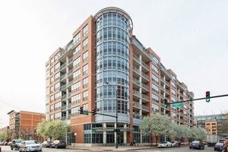 Building Photo - 1200 W Monroe St