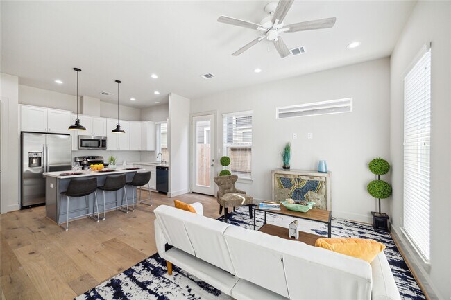 Foto del edificio - 5237 Hillman St