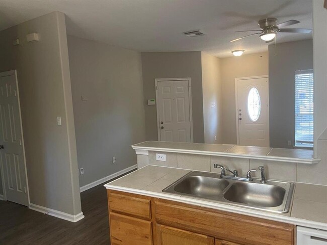 Building Photo - 1431 Rocky Glen Ln
