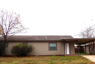 Building Photo - 9 NW 13th St