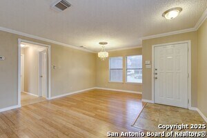 Building Photo - 10126 Silver Park
