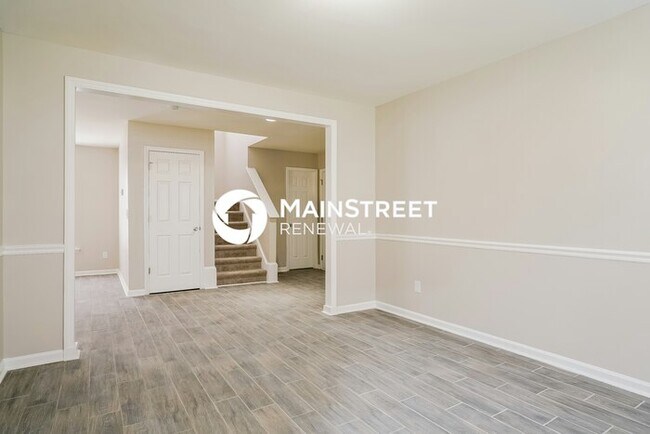 Building Photo - 4 Bedroom Pet-Friendly Home in RALEIGH, NC with Main Street Renewal