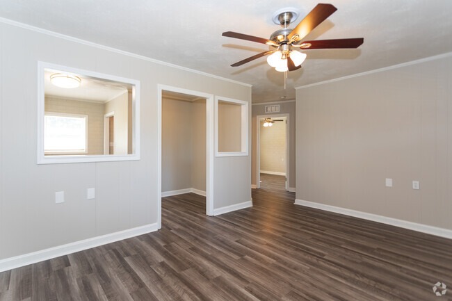 2BR,1BA - Ridgewood Oaks