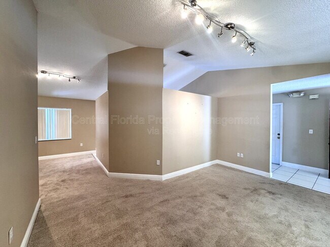 Foto del edificio - 820 Briargrove Ave