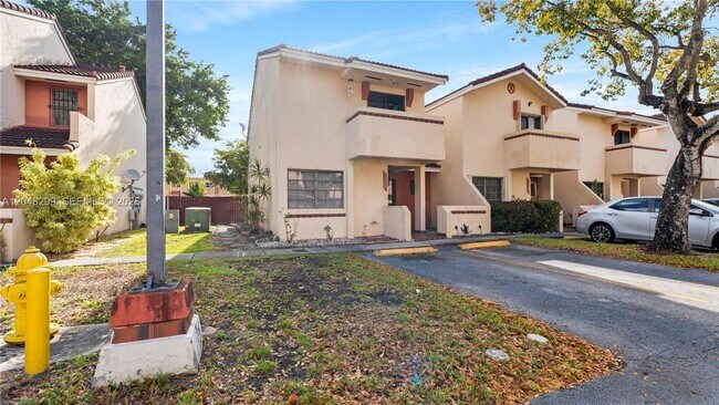 Foto del edificio - 17908 NW 68th Ave