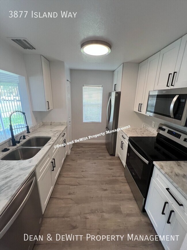 Photo - 3877 Island Way Townhome