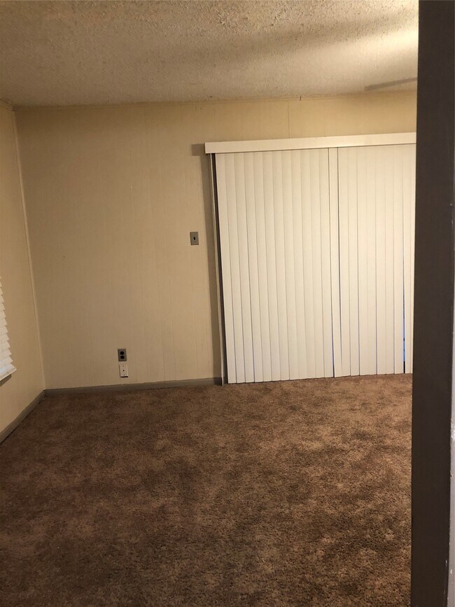 Foto del edificio - 3025 Chimira Ln