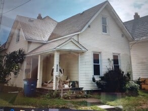 Building Photo - 1021 Walbridge Ave