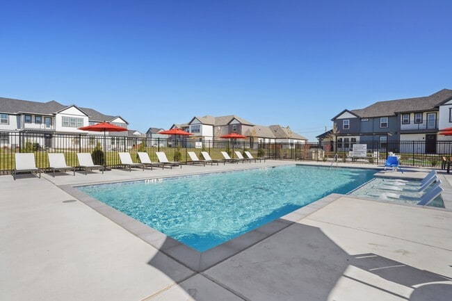 Building Photo - Canvas at Anna