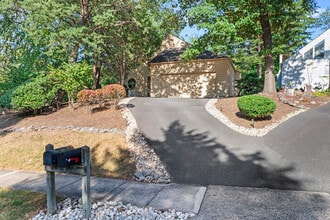 Building Photo - 1651 Cedar Hollow Way
