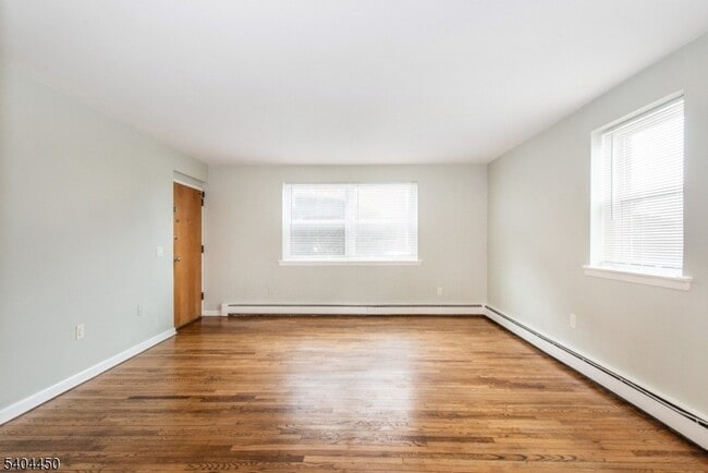 Foto del edificio - 191 N Beverwyck Rd