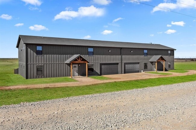 Building Photo - 26216 N 2960 Rd